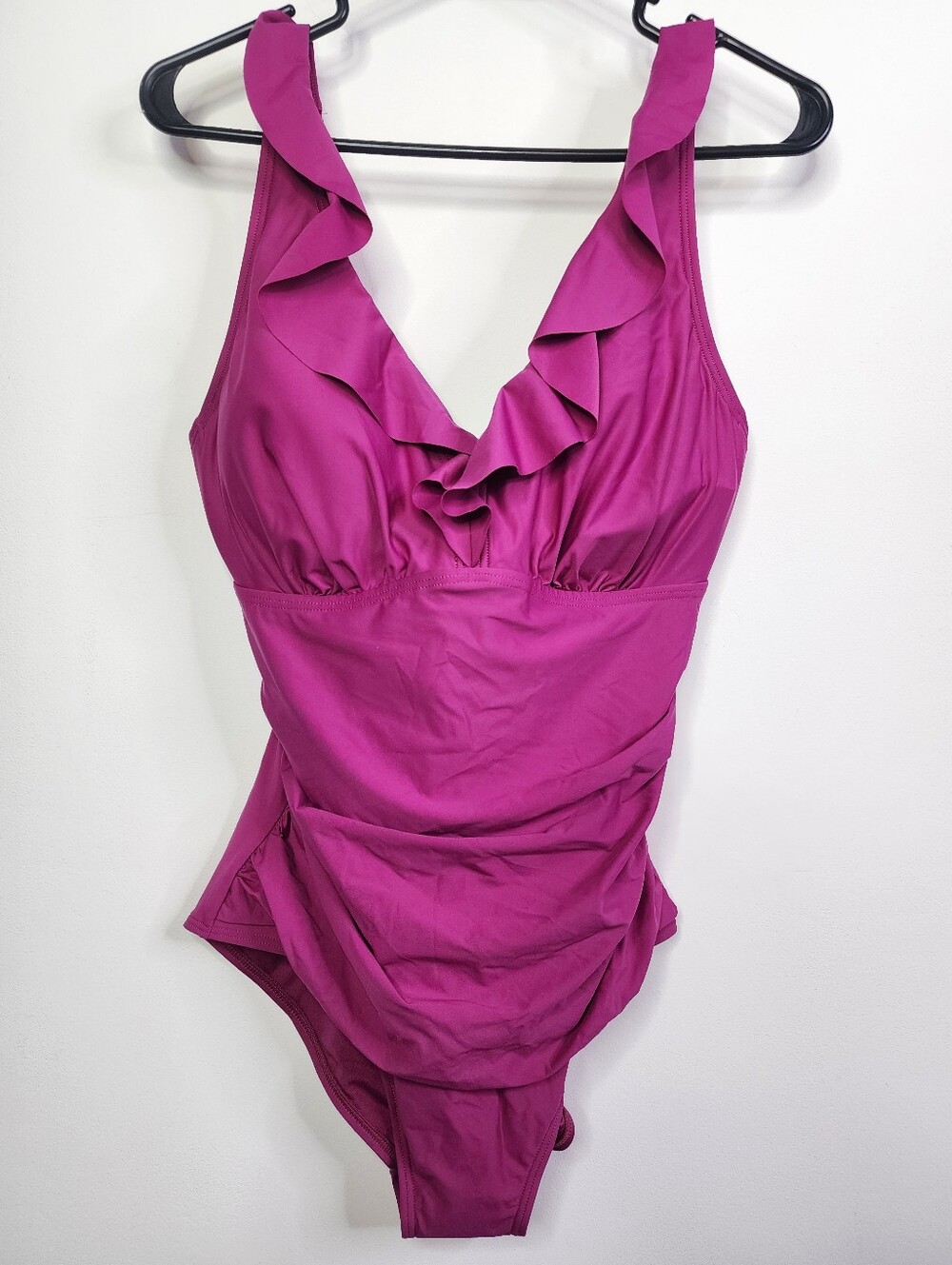 DKNY Women's Underwire Tummy Control One-Piece Swimsuit, Pink, XL